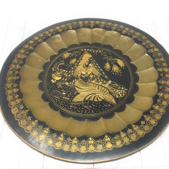 Vintage BRASS Hand Engraved Tray Platter Mid Centu - Picture 4 of 8